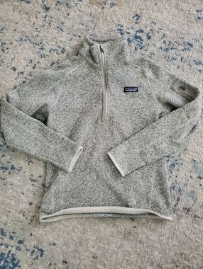 Patagonia Fleece Pullover with Multicolor Logo